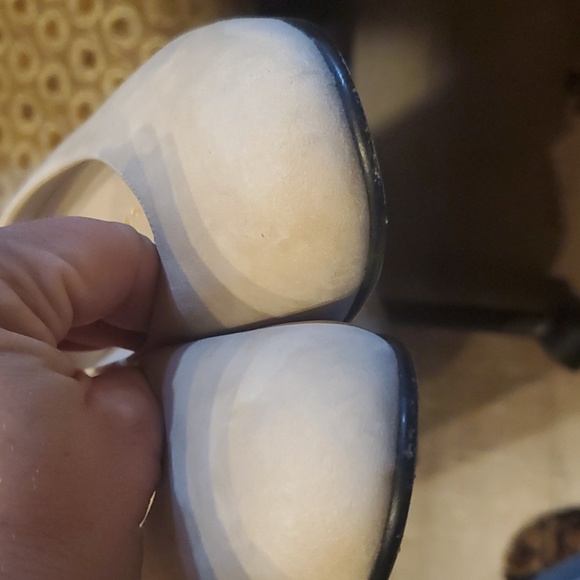 Delman bone heels - Picture 7 of 8